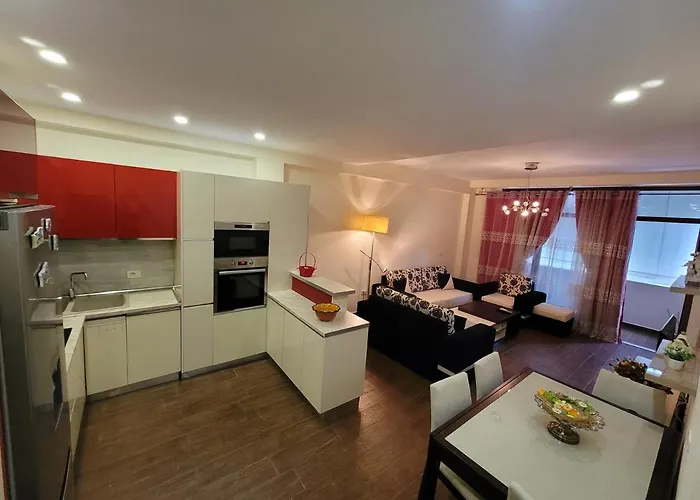 Spacious And Cozy * تيرانا