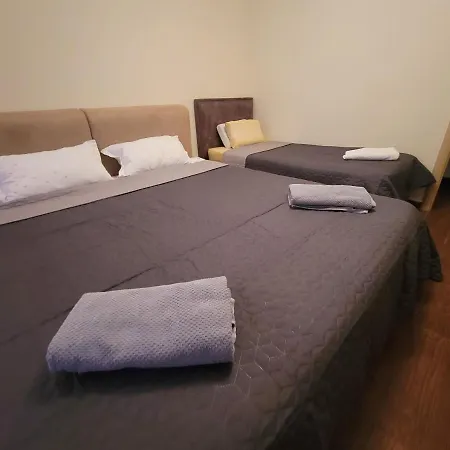 Spacious And Cozy Апартаменты